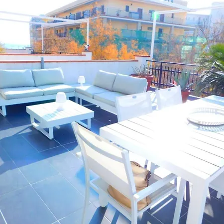 In Strandnaehe Mit Grosser Terrasse, Parkplatz Und Meerblick In Salatar, Apartment *